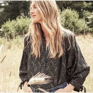 Doen Rose Top Black Paisley Ruffle Blouse M/L Boho Prairie Poet Shirt EUC
